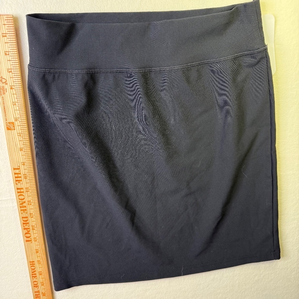 NEW 3155 Zyia black reve A-line skirt size L NWT - Picture 3 of 6
